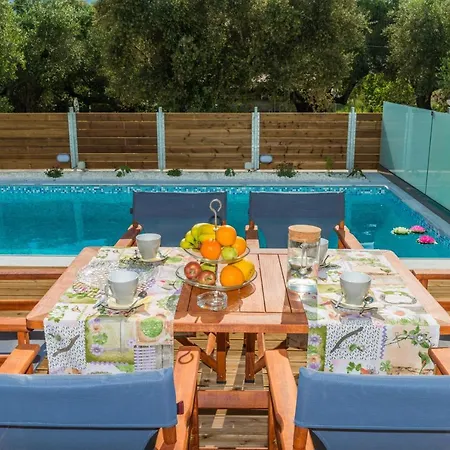 Zante Apartment *